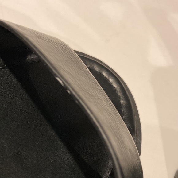 Soda Account Black Chunky Lug Sole Platform Sandals Size 10 NWOB - Picture 11 of 12